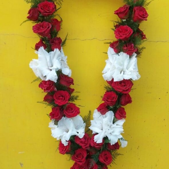 Roses and Gladilos Garland Buy Online