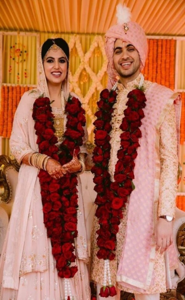 Red Roses & Peral Jaimala