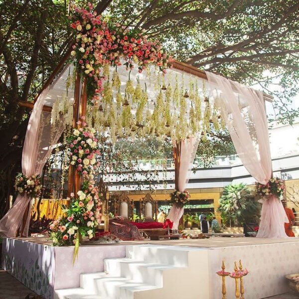 10 Stunning Hindu Wedding Mandap Decoration Ideas to Inspire Your Big ...