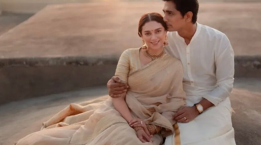 Pre Wedding Photoshoot Poses in Saree That Tell Your Love Story