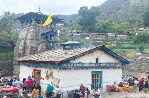 Triyuginarayan Temple