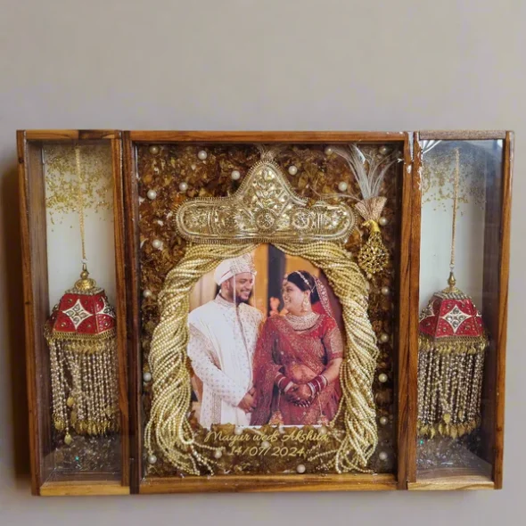 Timeless Token Preservation Frame – Photo & Bridal Keepsake Display Box